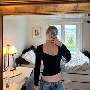 OAK + FORT Black Long Sleeve Women's Top